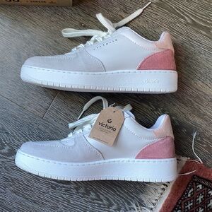 Victoria sneakers